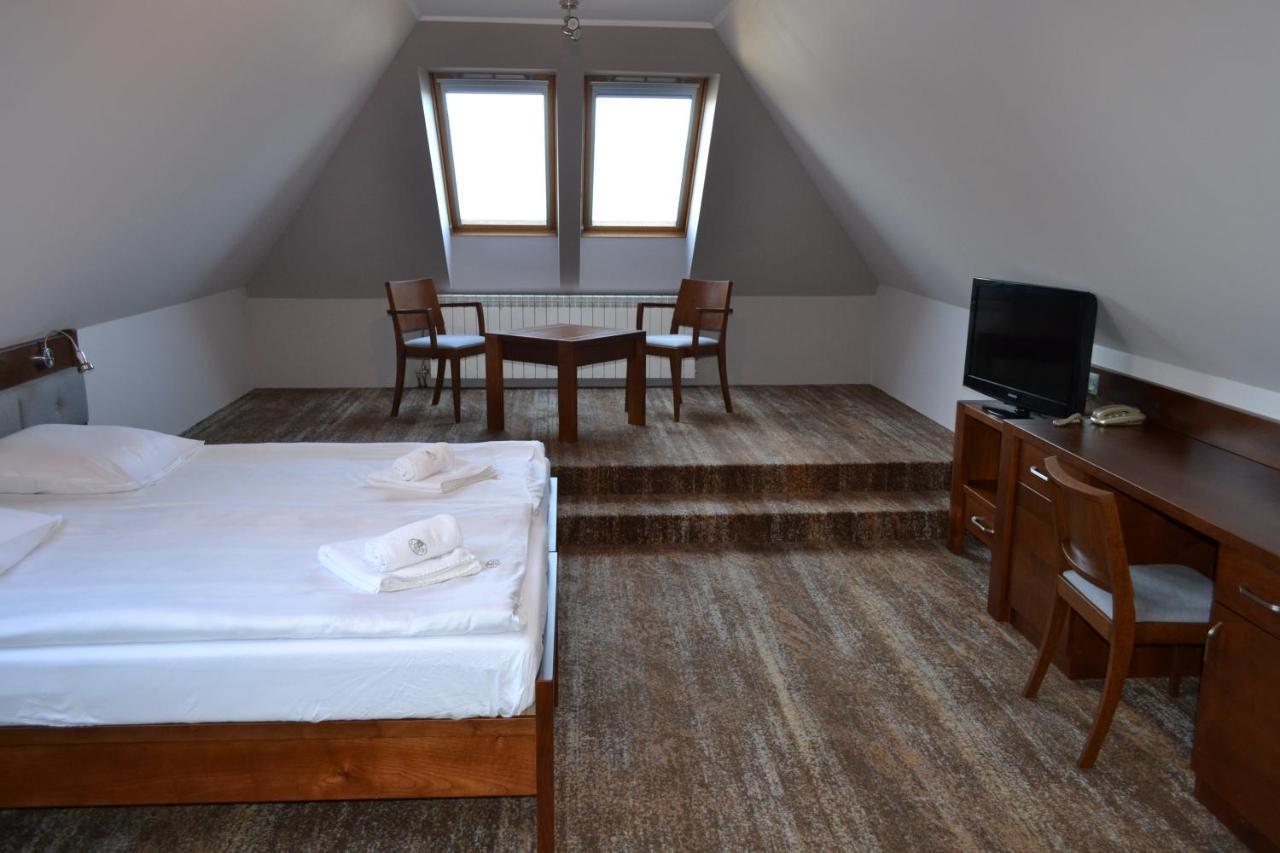 Hotel Lokis Niedzica Zamek Luaran gambar